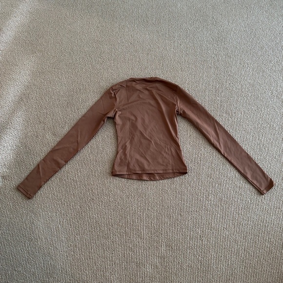 Skims Almond Swim Long Sleeve Shirt Swimsuit, Size XXS NWT - Picture 2 of 3